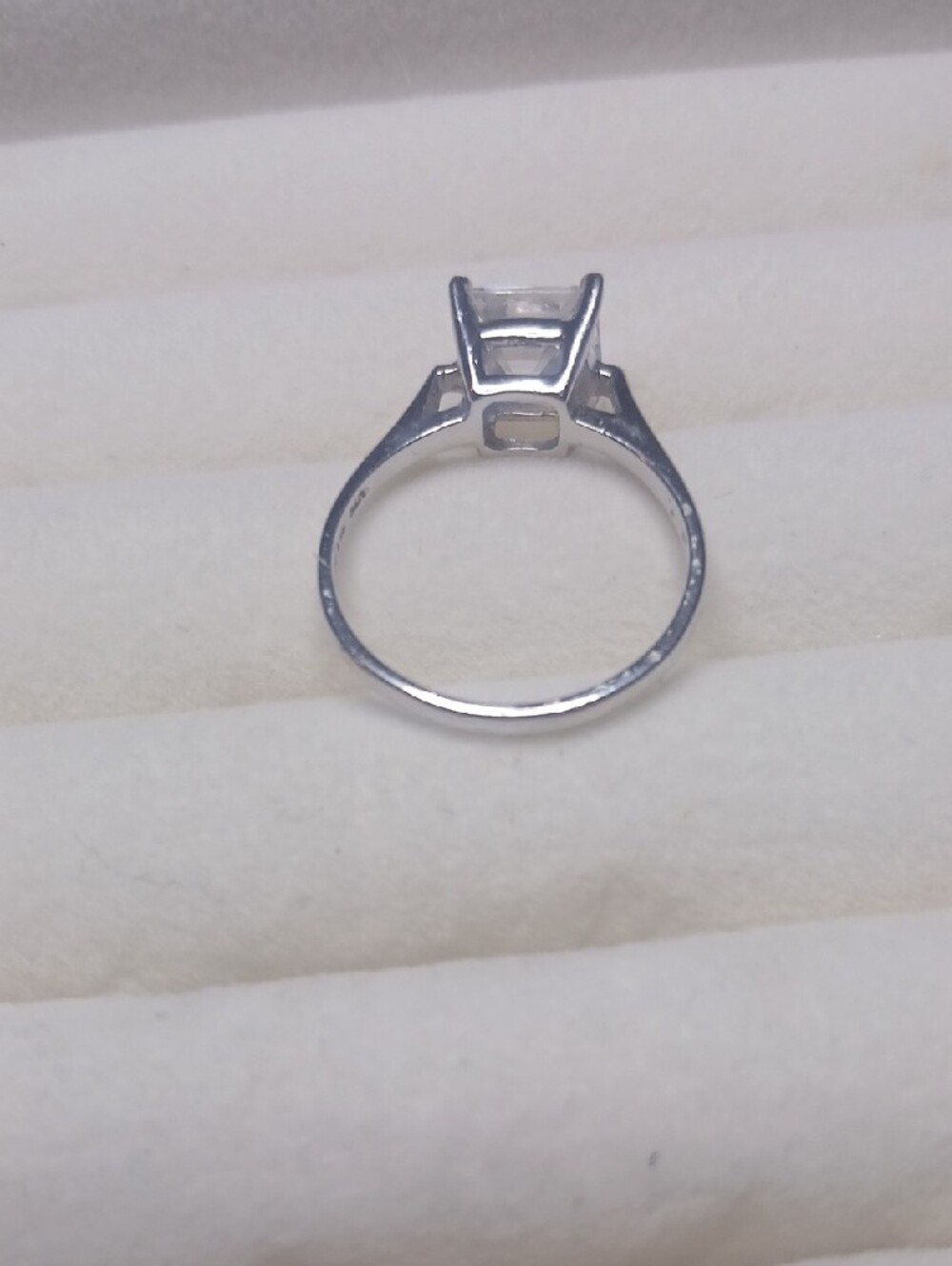 Sterling Silver Solitaire Square-Cut Clear Stone Ring - Silver - Picture 5 of 6